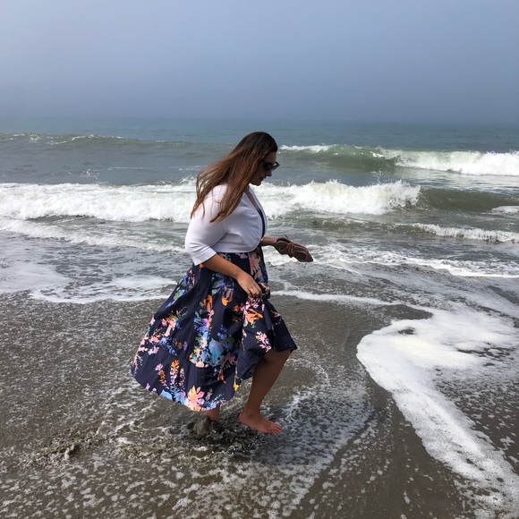 Meet your Posher, Danielle - Picture 3 of 4